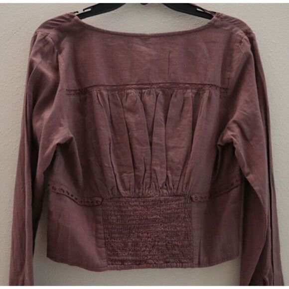 Free People OB1533903 Women's Sz M Purple Joi Eyelet Crop Long Sleeve Blouse $98 - Picture 2 of 10